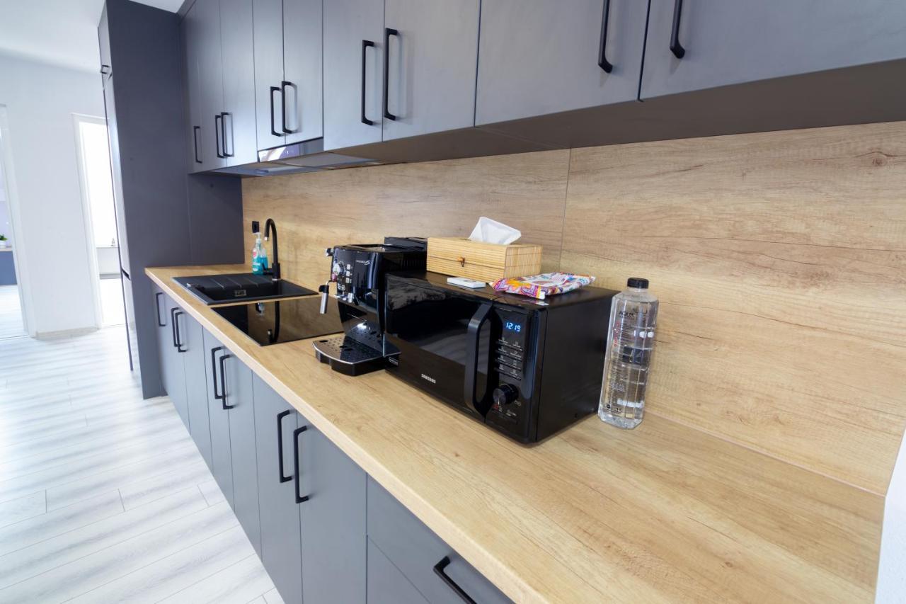 Whitehouse2 Apartment Арад Екстериор снимка