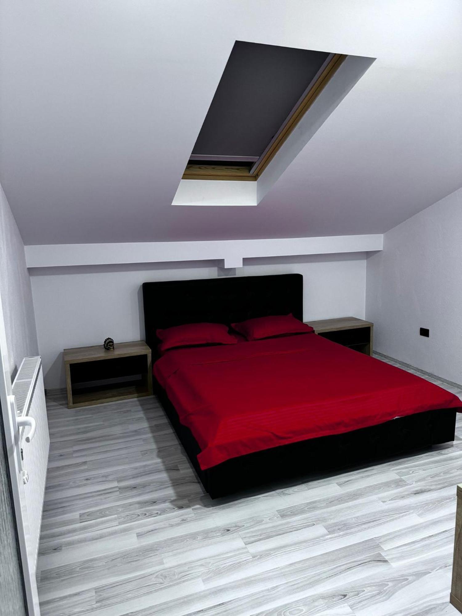 Whitehouse2 Apartment Арад Екстериор снимка